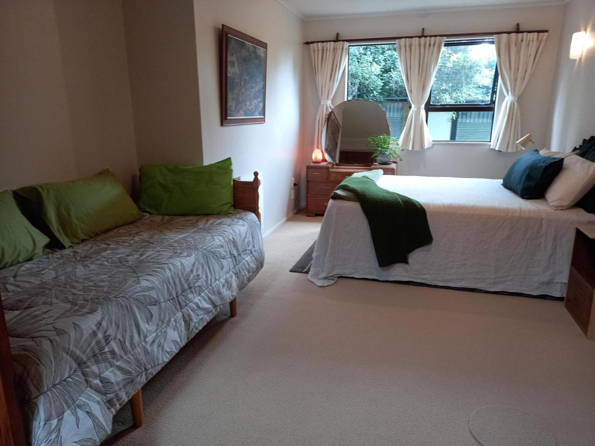 Bed and Breakfast Birds Eyes Te Awanga Экстерьер фото